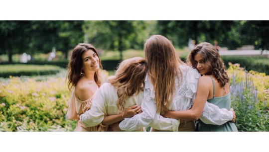 Comment la lingerie invisible accompagne la femme au quotidien ?